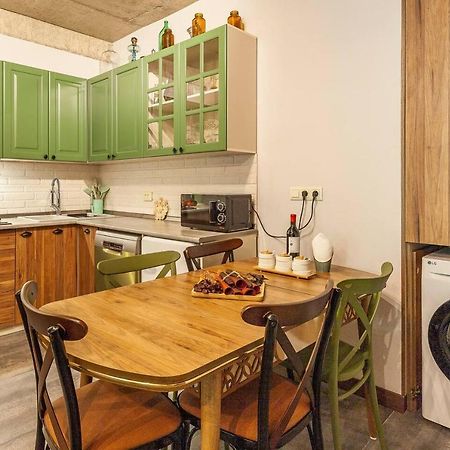 Veli Group Apartment Near White Bridge ° Kutaisi Exteriér fotografie