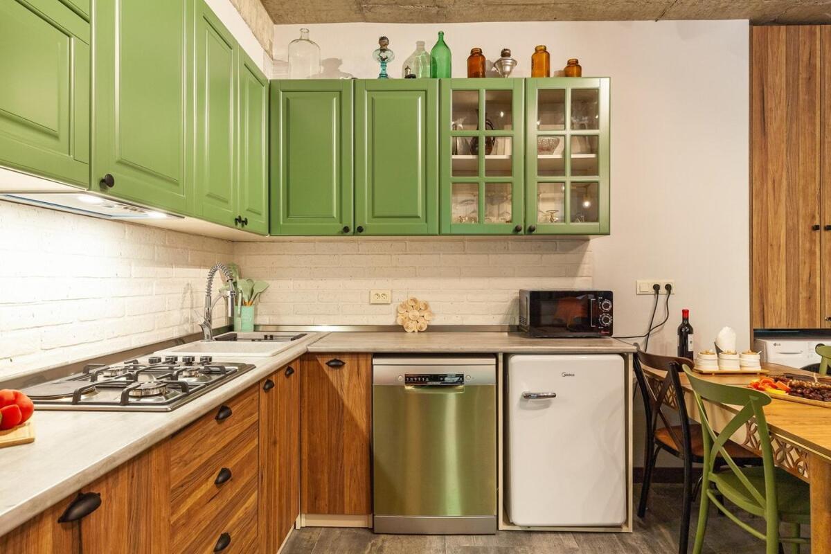 Veli Group Apartment Near White Bridge ° Kutaisi Exteriér fotografie